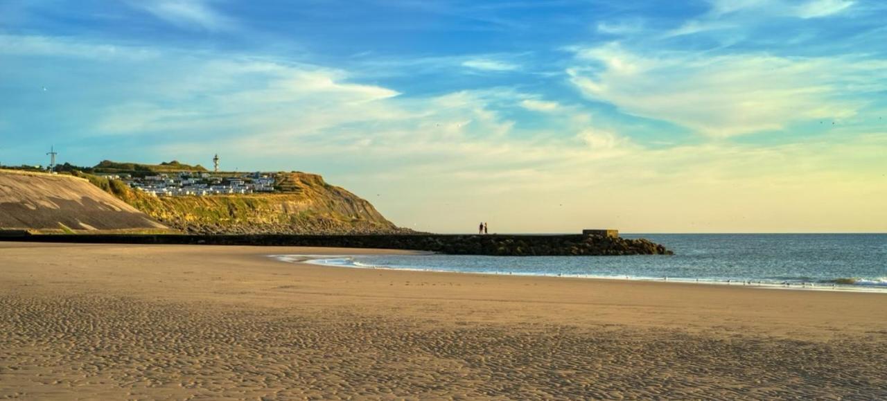 Le Brise Lame Maison Neuve A 2 Pas De La Plage Le Portel Luaran gambar