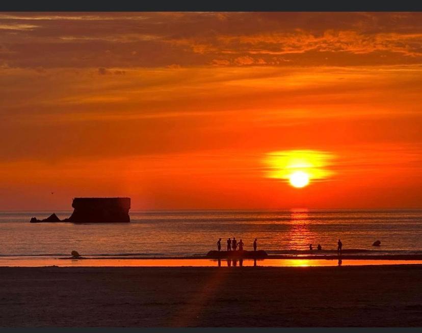 Le Brise Lame Maison Neuve A 2 Pas De La Plage Le Portel Luaran gambar